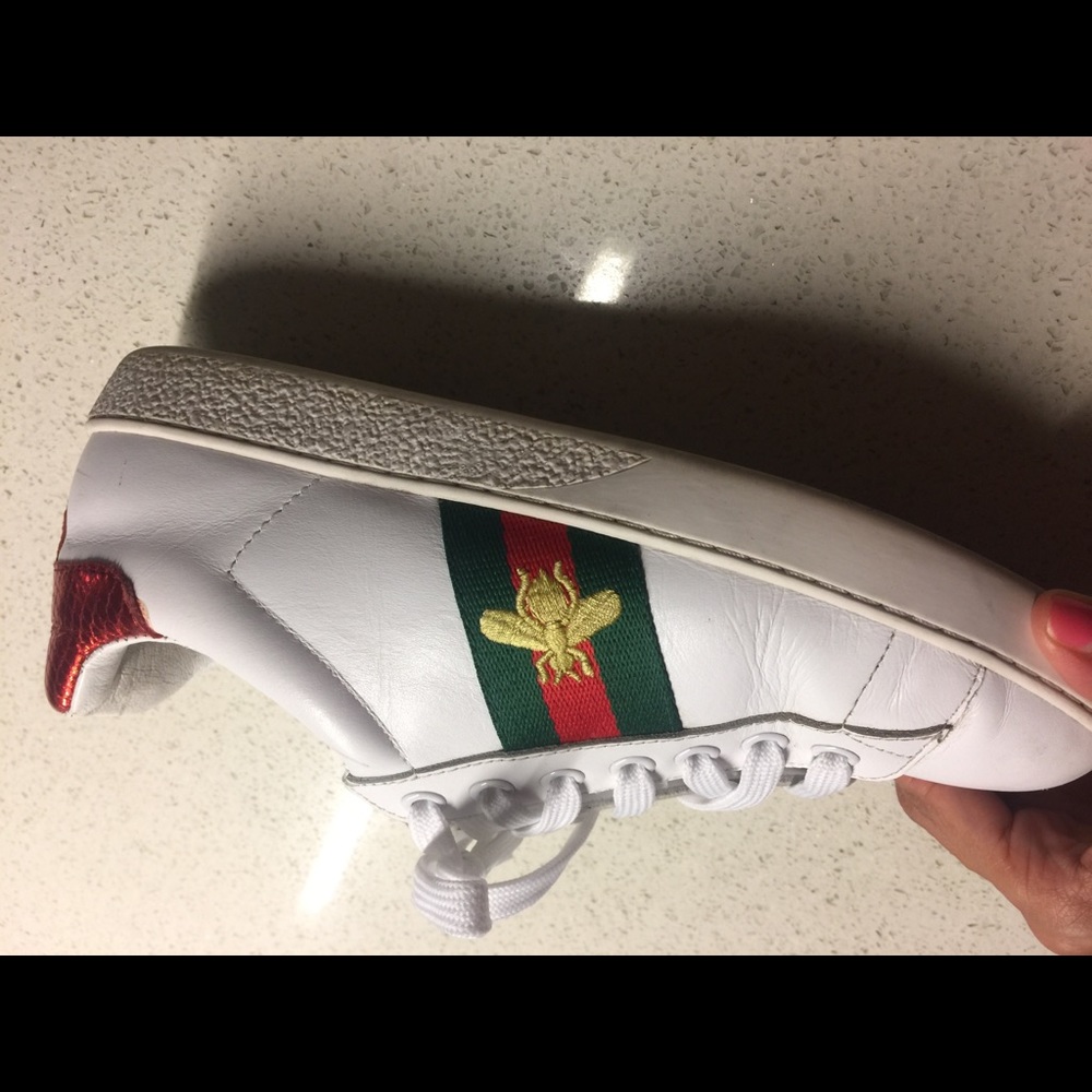Gucci White Sneakers with Green and Red Stripe